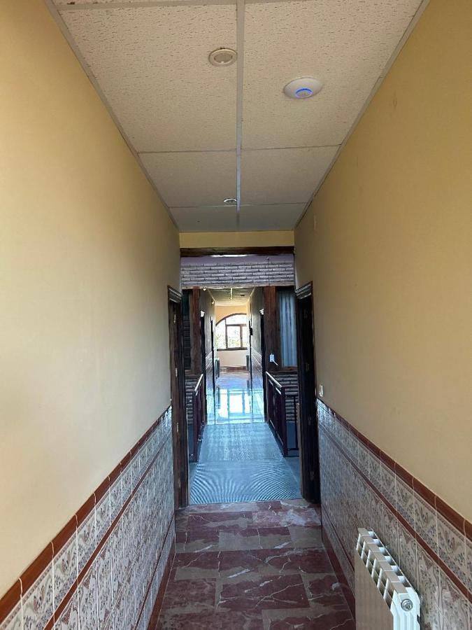 Hostal Transilvania Santa Cruz de Moncayo エクステリア 写真